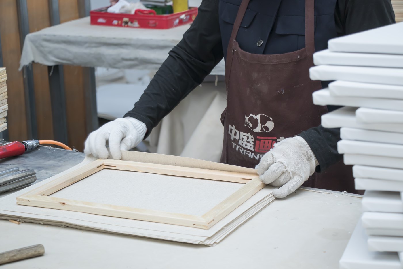Workshop table for canvas frame assembly